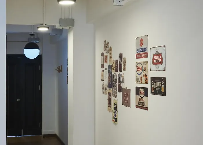 Apartment Hidden Gems In China Town, 2br *