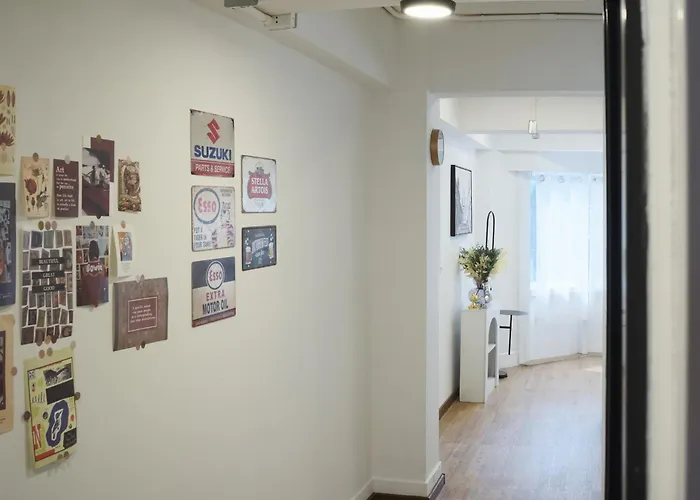 Apartment Hidden Gems In China Town, 2br