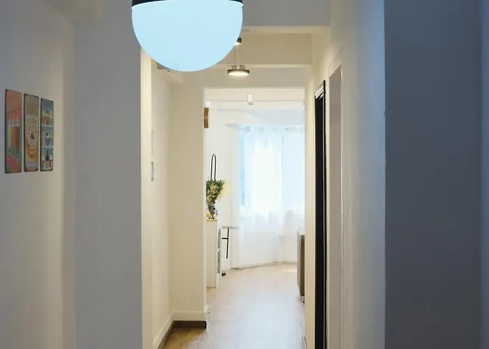 Hidden Gems In China Town, 2br Bangkok